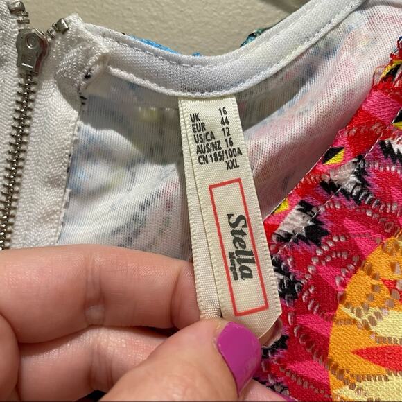 Stella Morgan Floral Lace Overlay Shift Dress Size 12 - Picture 6 of 7